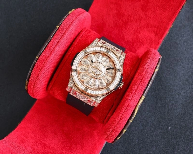 Stylish HUBLOT Watches 183996