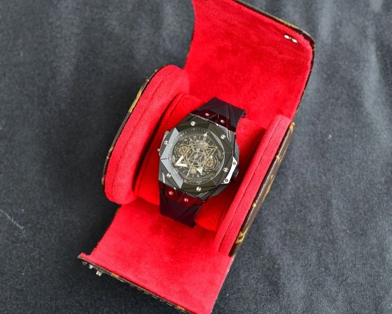 Sustainable HUBLOT Watches 183983
