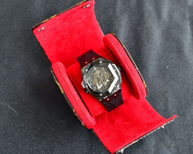 Sustainable HUBLOT Watches 183983