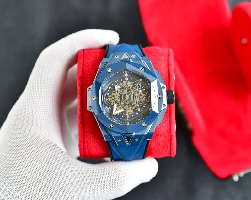 Contemporary HUBLOT Watches 183981