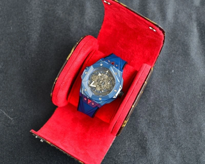Contemporary HUBLOT Watches 183981