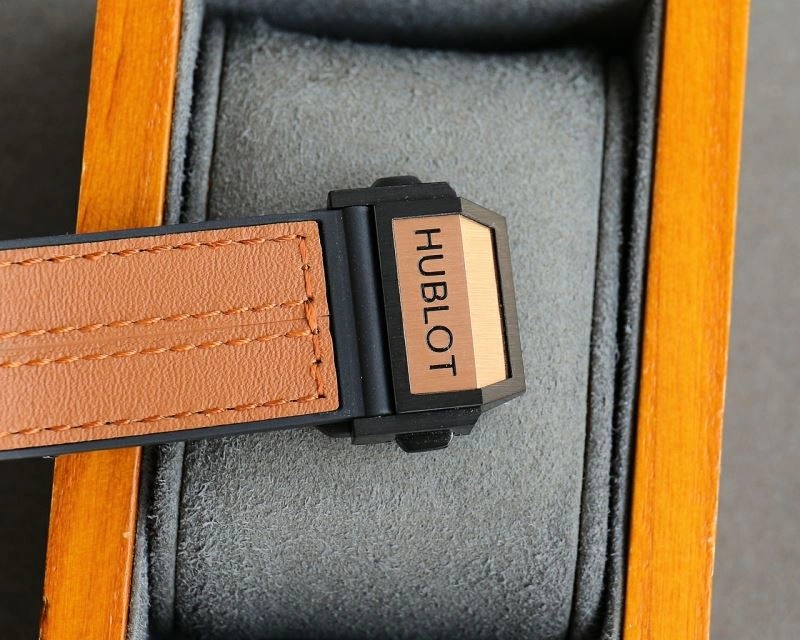 Unisex HUBLOT Watches 183974