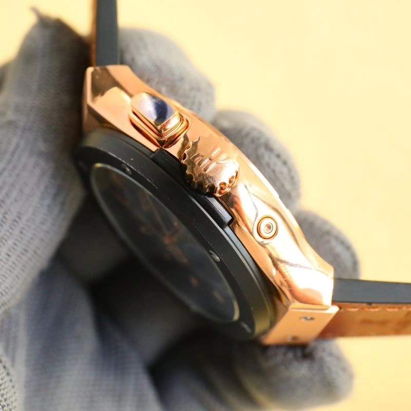 Versatile HUBLOT Watches 183908