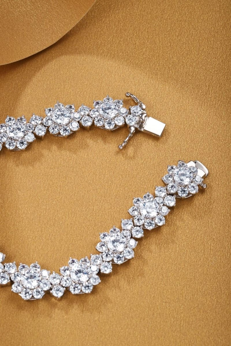 Attractive Harry Winston Bracelets 214192