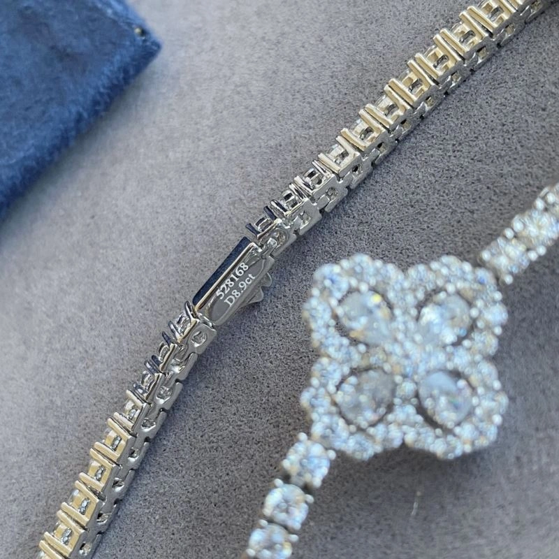 Harry Winston Bracelets Supportive 211979