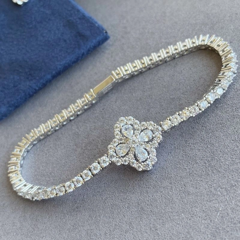 Harry Winston Bracelets Supportive 211979