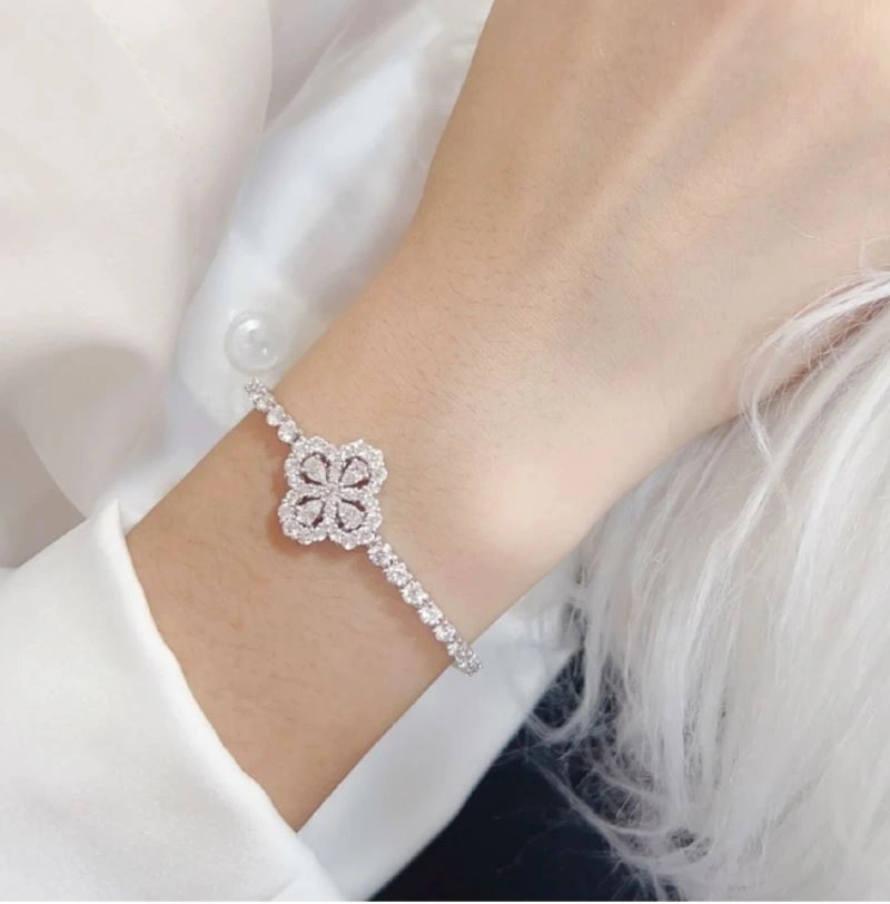 ComfortFit Harry Winston Bracelets 211981
