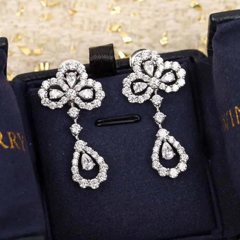 Resilient Harry Winston Earrings 213907