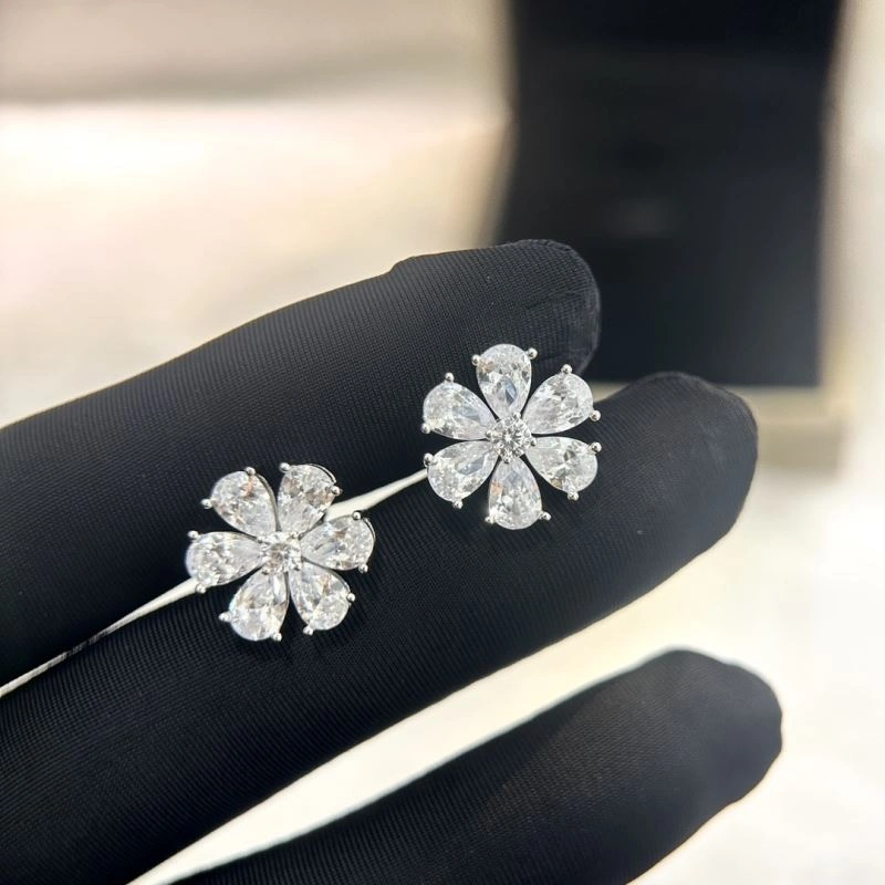 Casual Harry Winston Earrings 213912