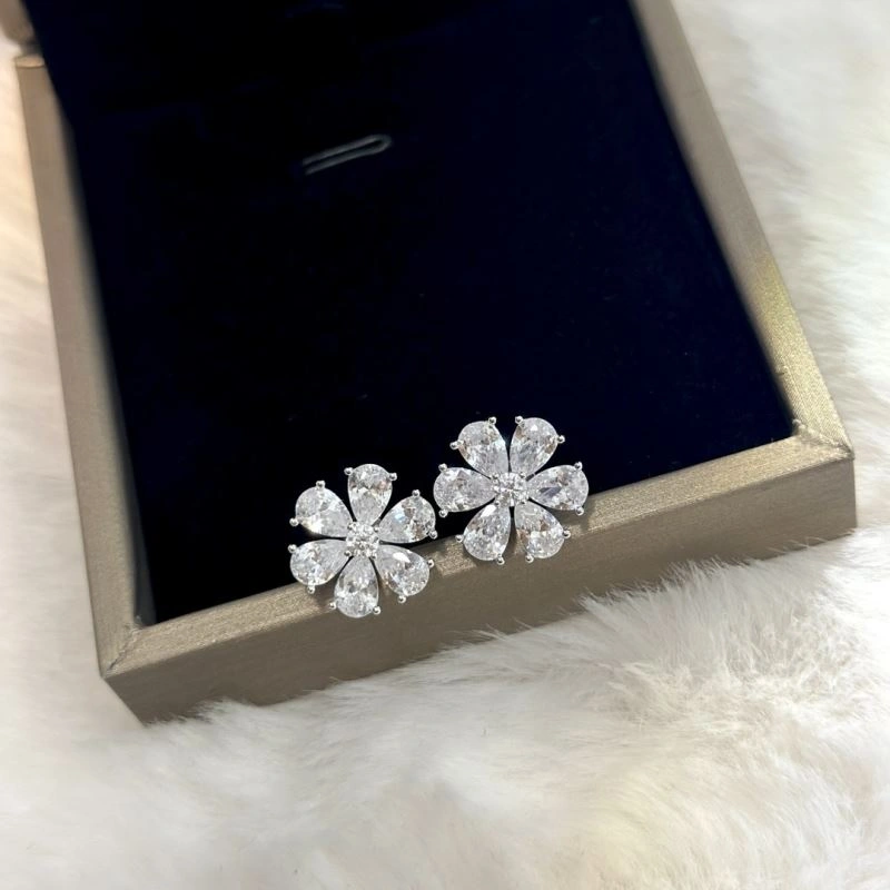 Casual Harry Winston Earrings 213912