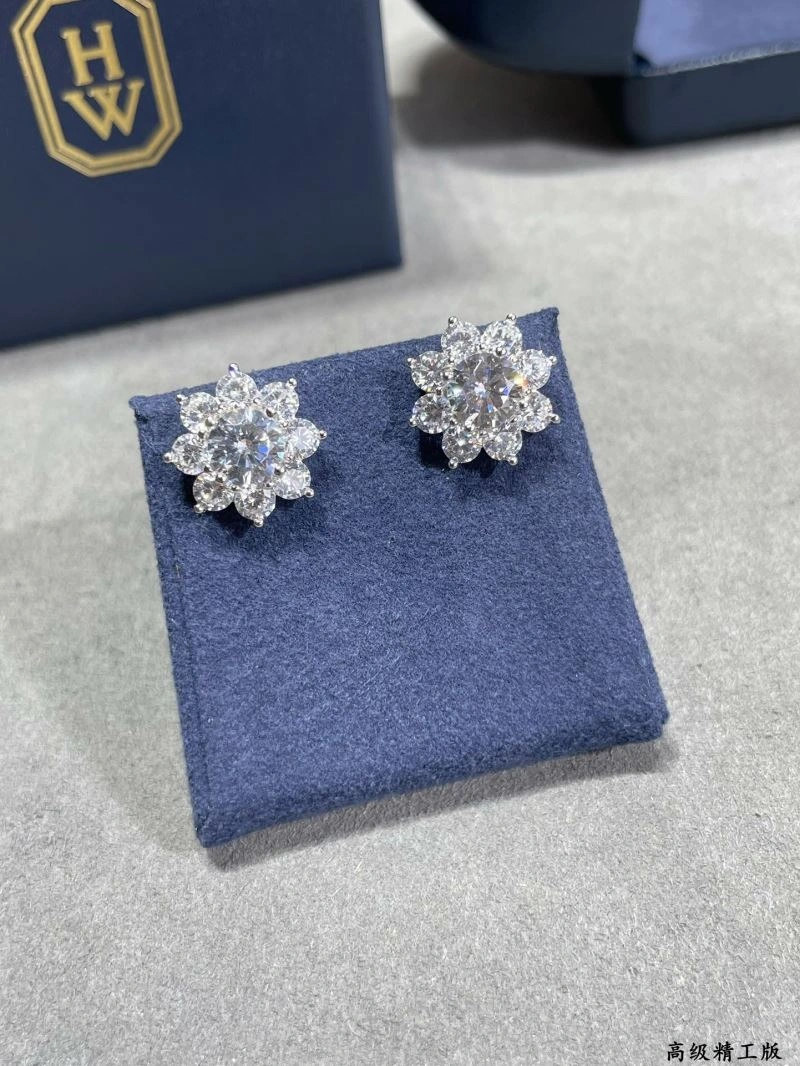FashionForward Harry Winston Earrings 211967