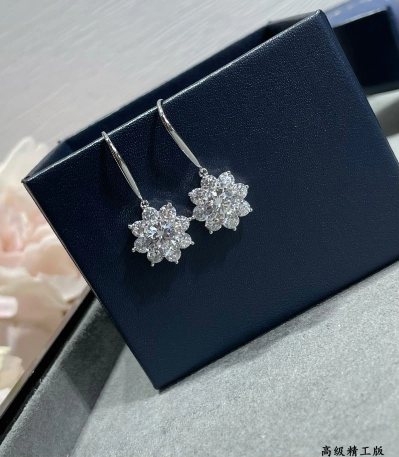 Breathable Harry Winston Earrings 210625
