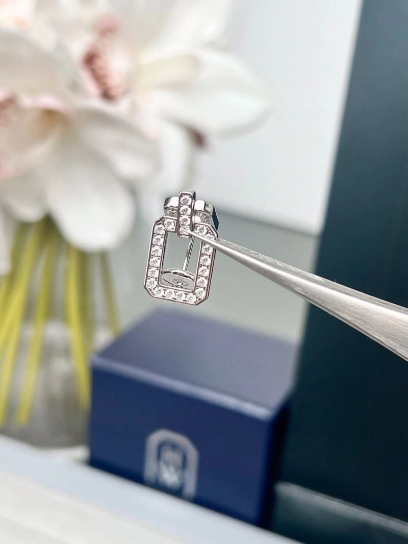 Fashionable Harry Winston Earrings 210633