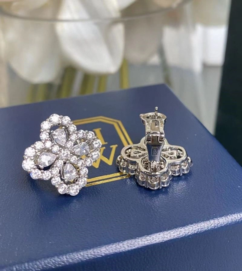 Harry Winston Earrings Flexible 209243