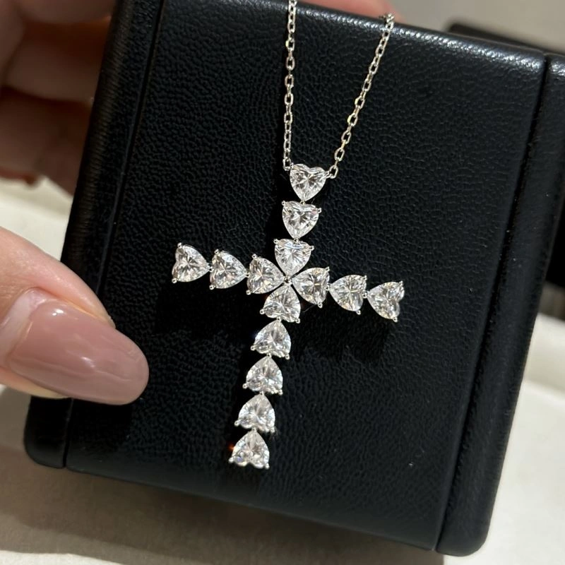 Harry Winston Necklaces Lightweight 213902