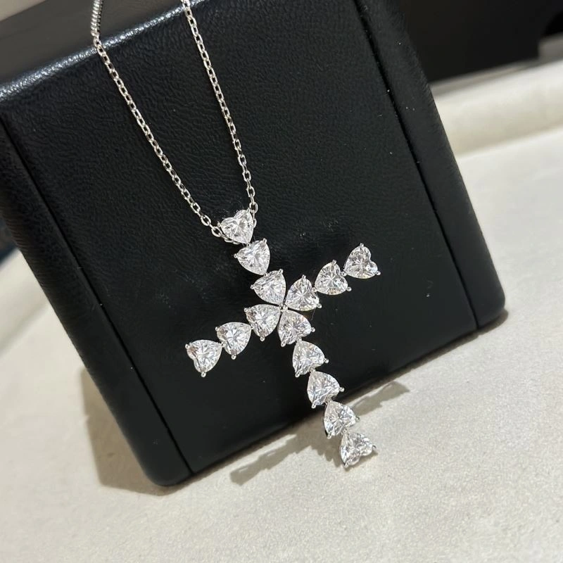 Harry Winston Necklaces Lightweight 213902