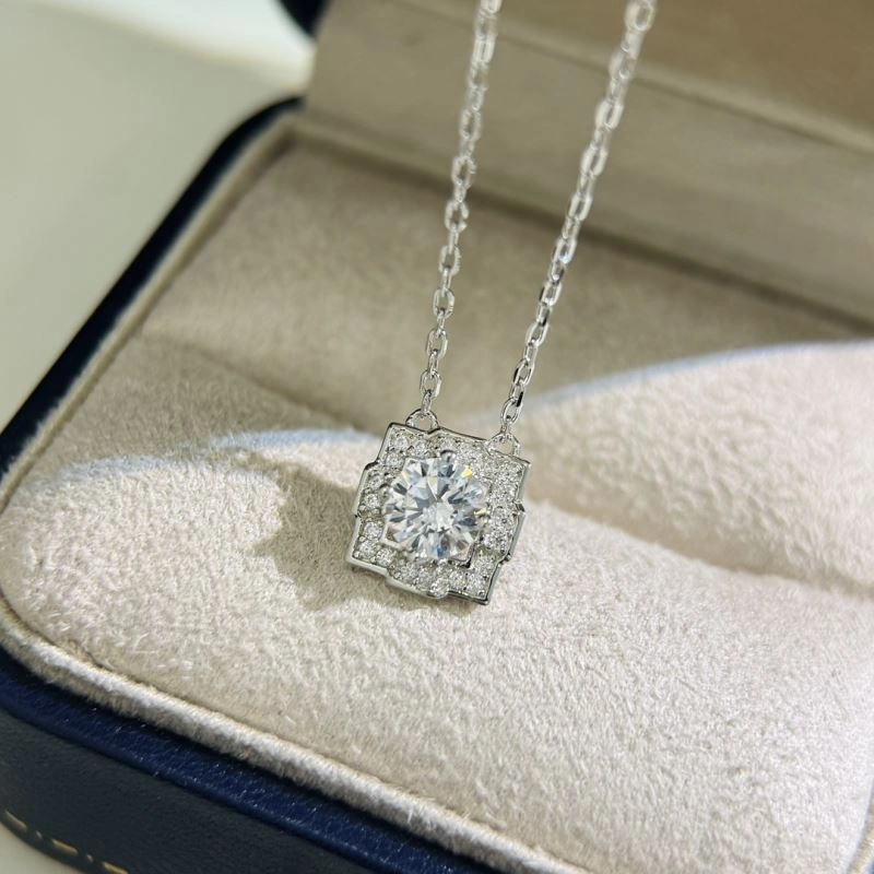 Comfortable Harry Winston Necklaces 212933