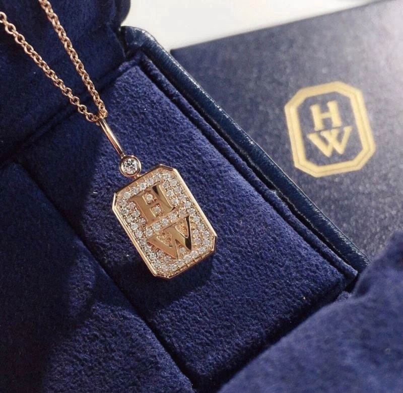 Packable Harry Winston Necklaces 211946