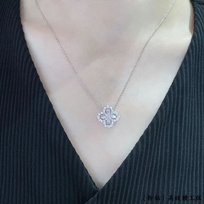 ModernLook Harry Winston Necklaces 210630