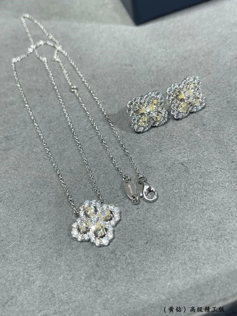 Harry Winston Necklaces Premium 210627