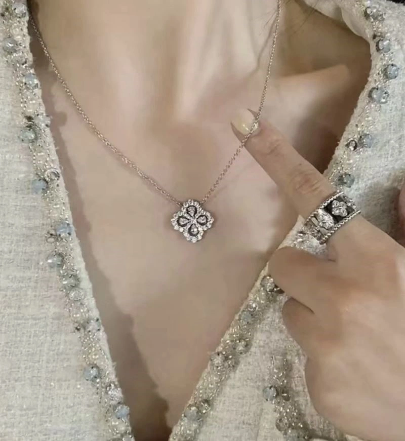 Harry Winston Necklaces Practical 209758
