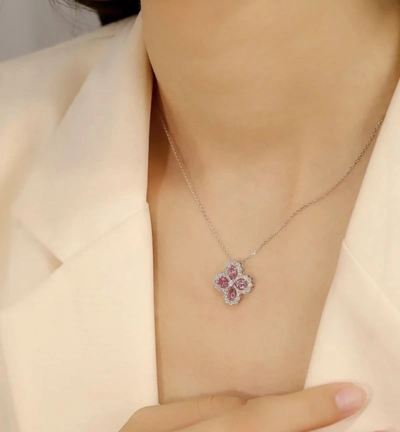 RelaxedFit Harry Winston Necklaces 209756