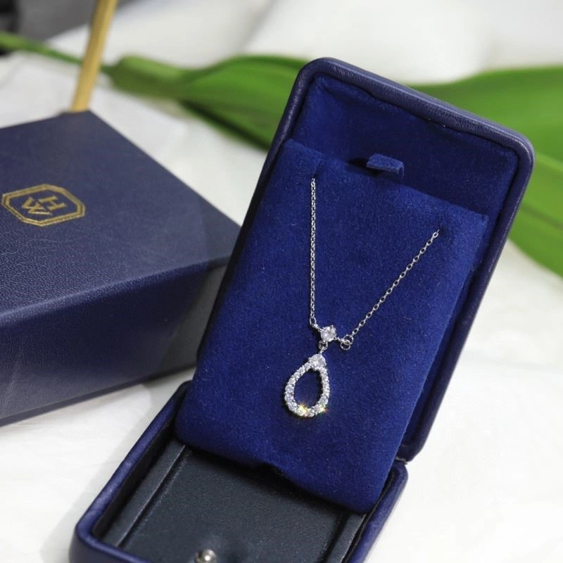 WrinkleFree Harry Winston Necklaces 209823