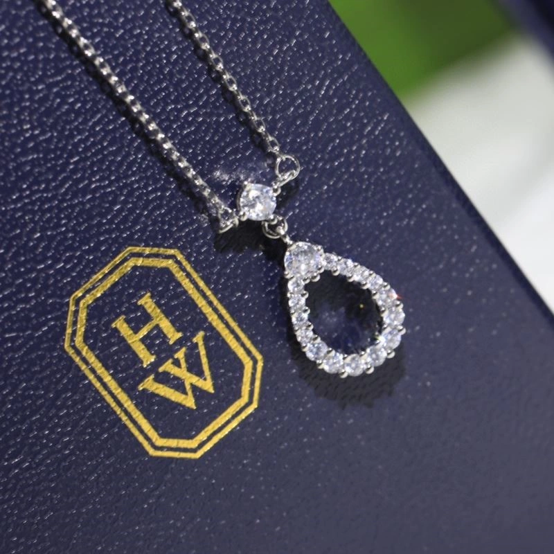 WrinkleFree Harry Winston Necklaces 209823