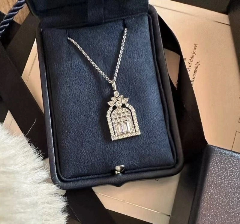 Harry Winston Necklaces Comfortable 209780