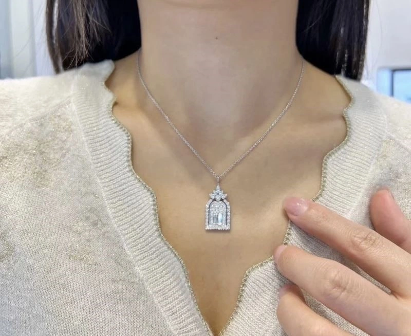 Harry Winston Necklaces Comfortable 209780
