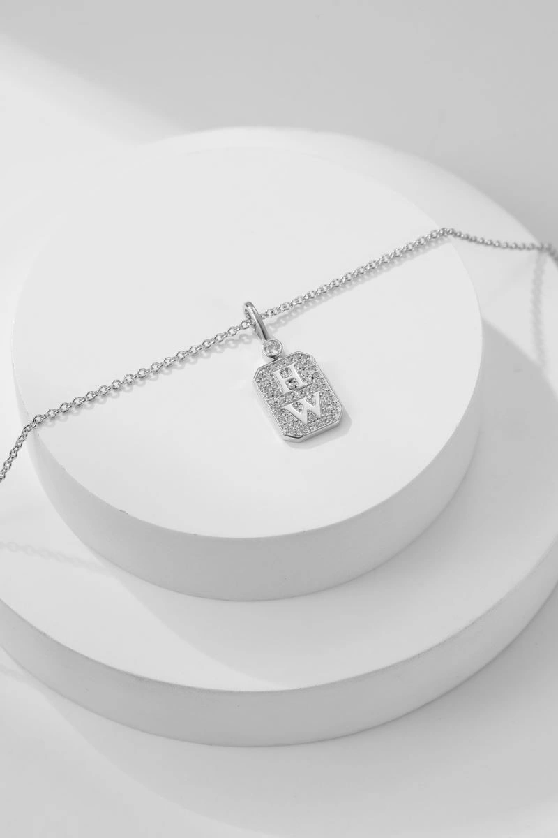 Versatile Harry Winston Necklaces 209255