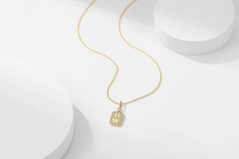 Versatile Harry Winston Necklaces 209255