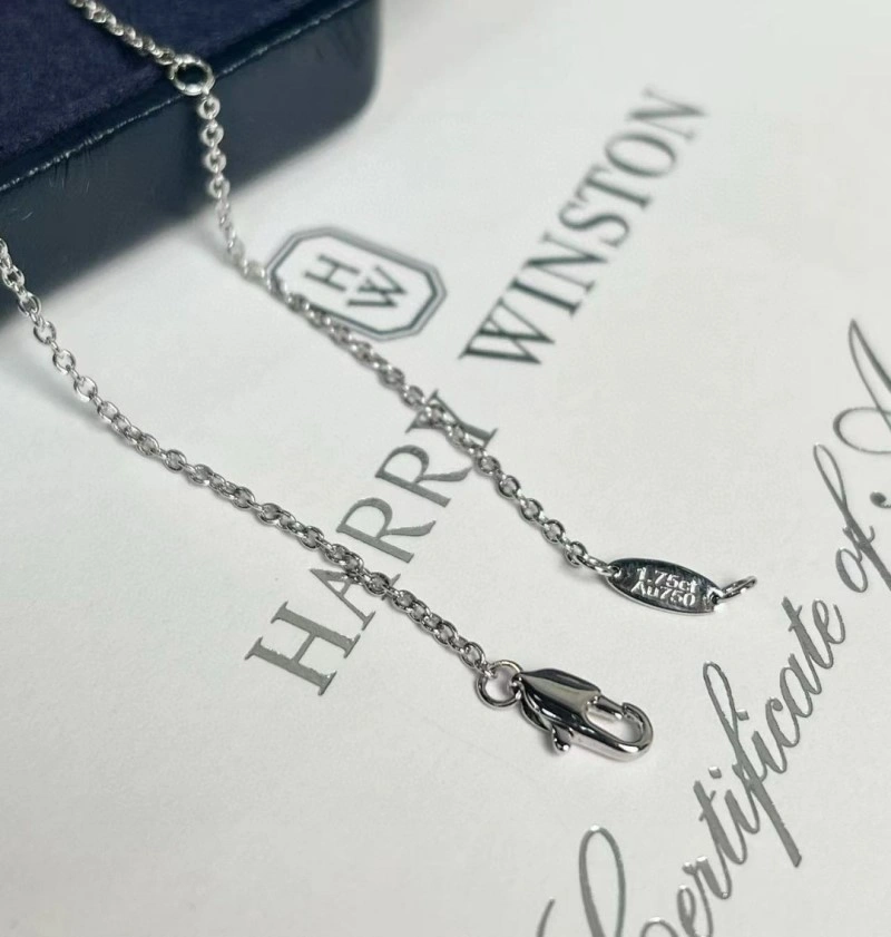 Lightweight Harry Winston Necklaces 208677