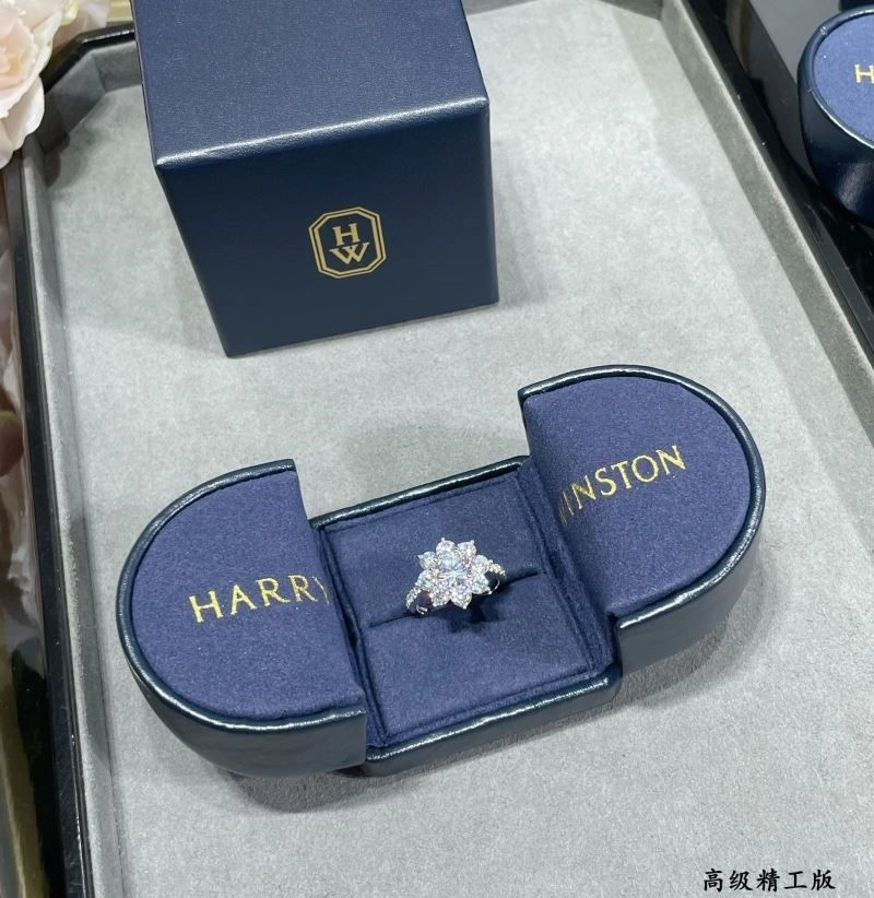 Harry Winston Rings Snug 210626