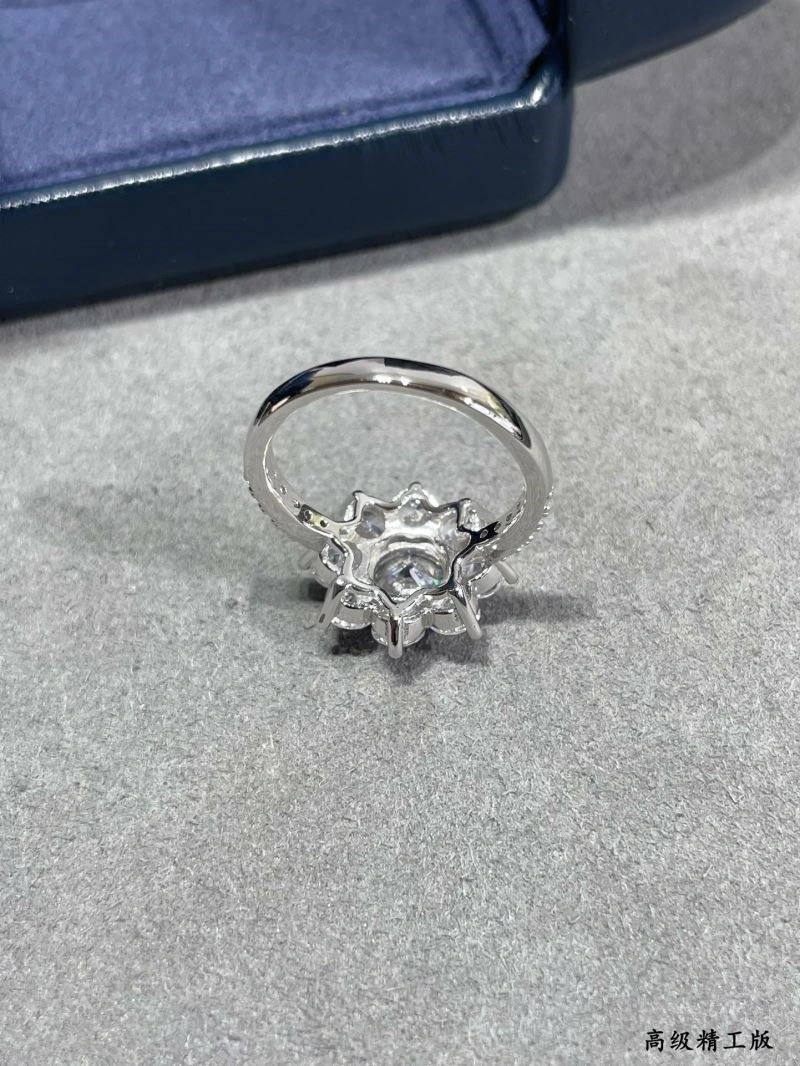 Harry Winston Rings Snug 210626