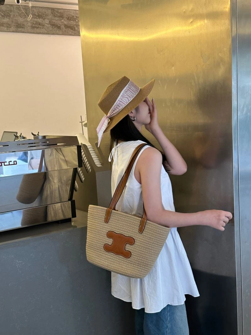 WellDesigned Helen Bags 255660