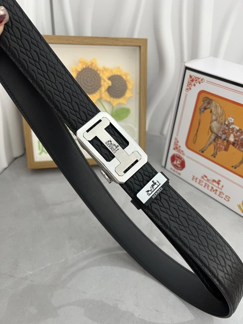 Vibrant Hermes Belts 294923