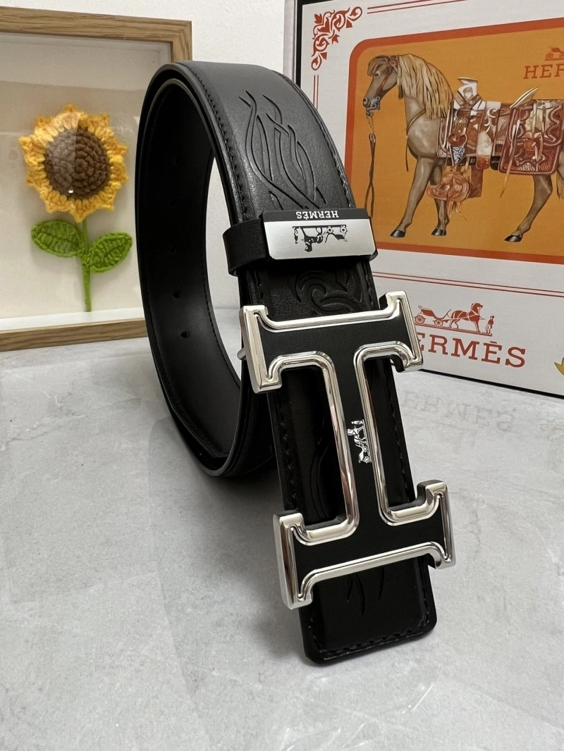 Vibrant Hermes Belts 295235