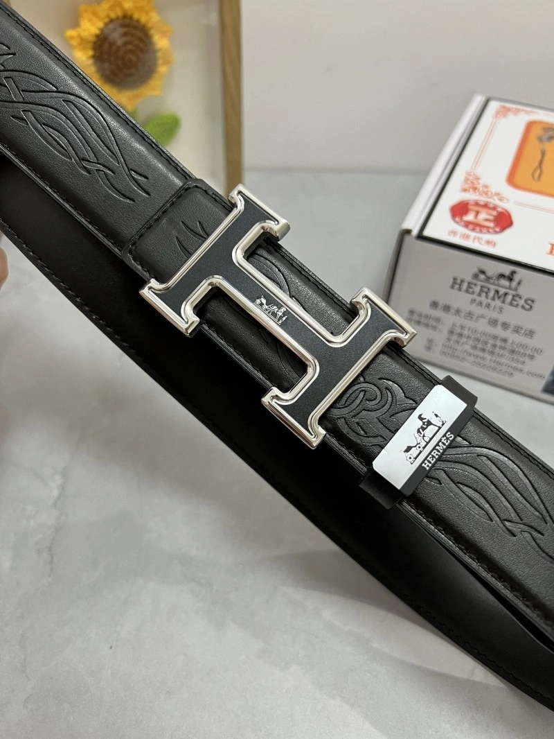 Vibrant Hermes Belts 295235