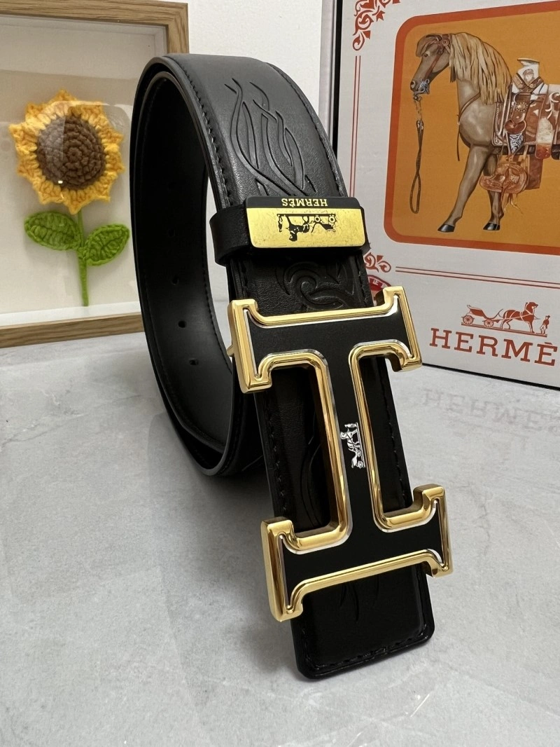 UrbanChic Hermes Belts 295219