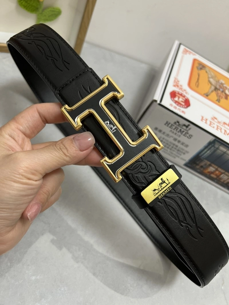UrbanChic Hermes Belts 295219
