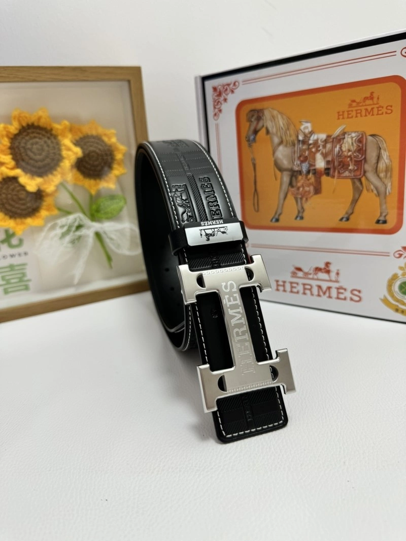 UrbanChic Hermes Belts 294517