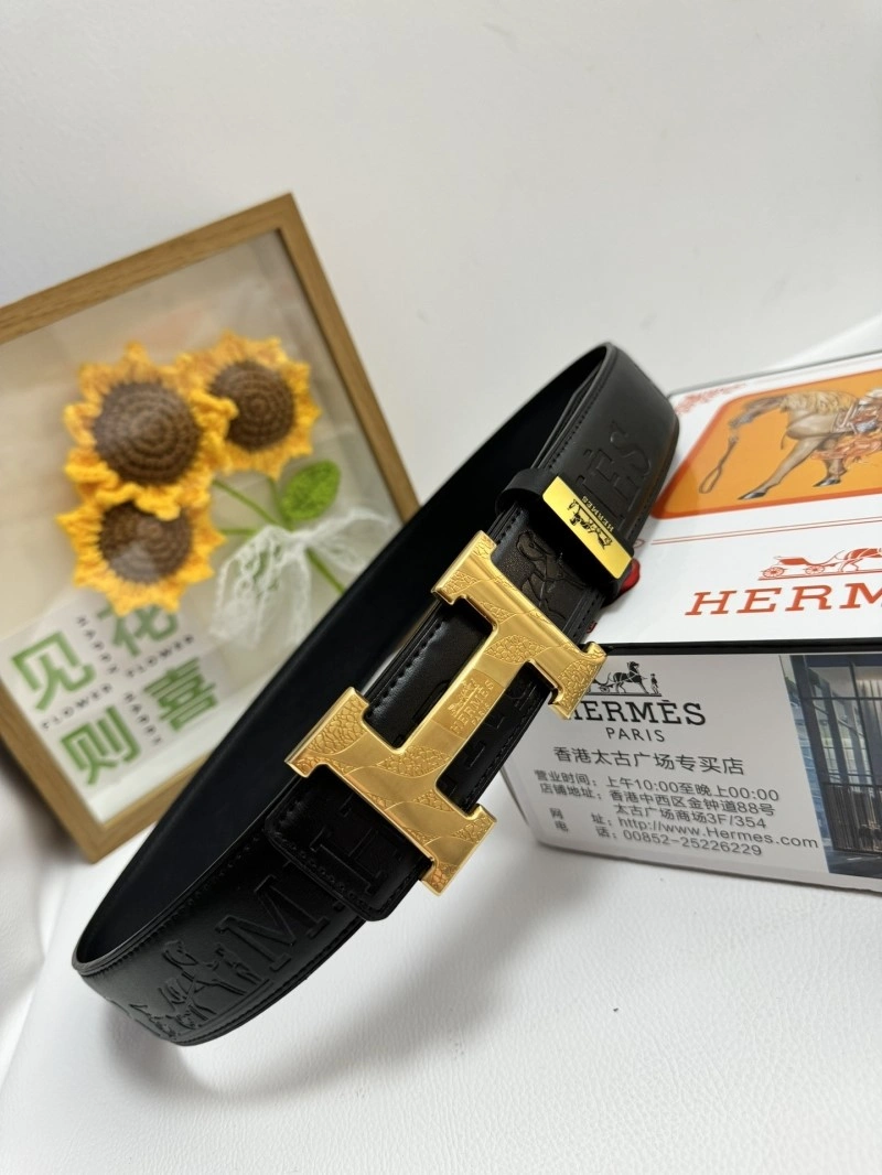 Vibrant Hermes Belts 294464