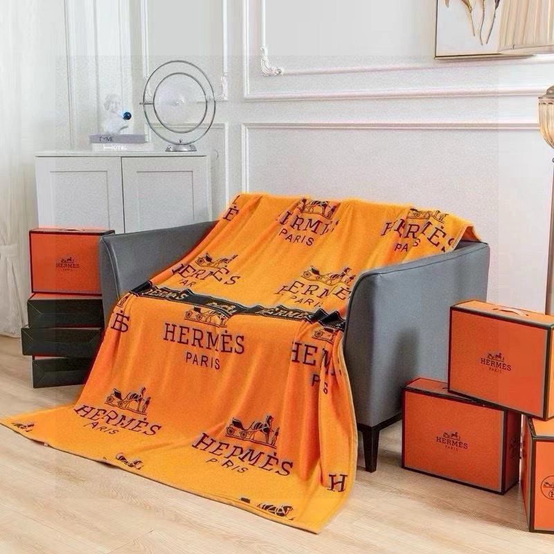 Packable Hermes Blanket 256567