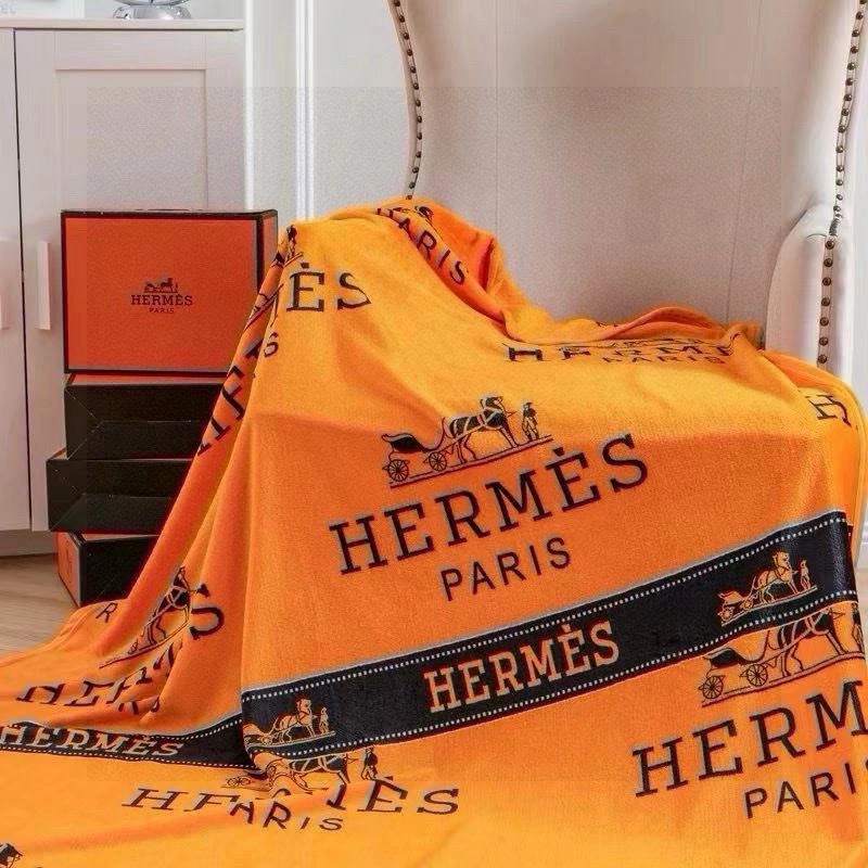 Packable Hermes Blanket 256567