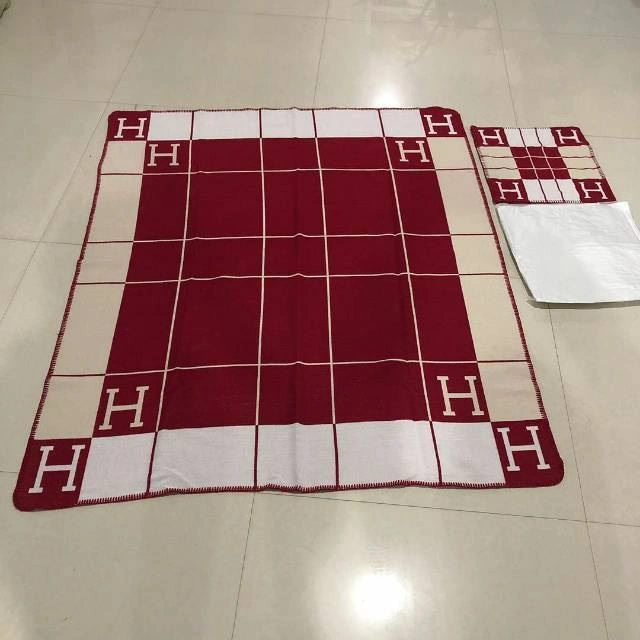 Durable Hermes Blanket 256658