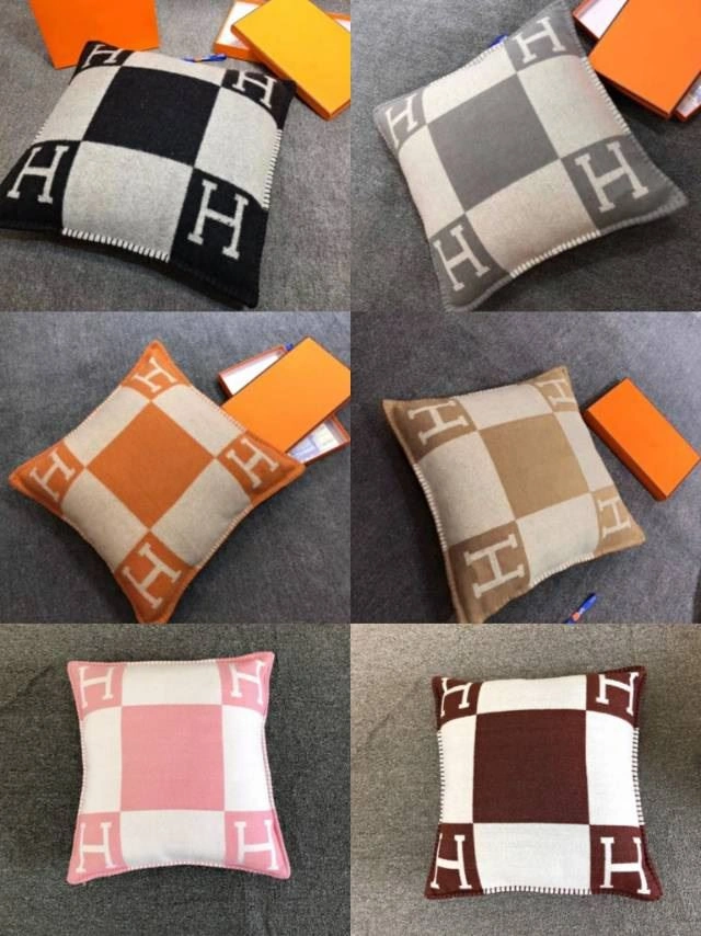 Durable Hermes Blanket 256658