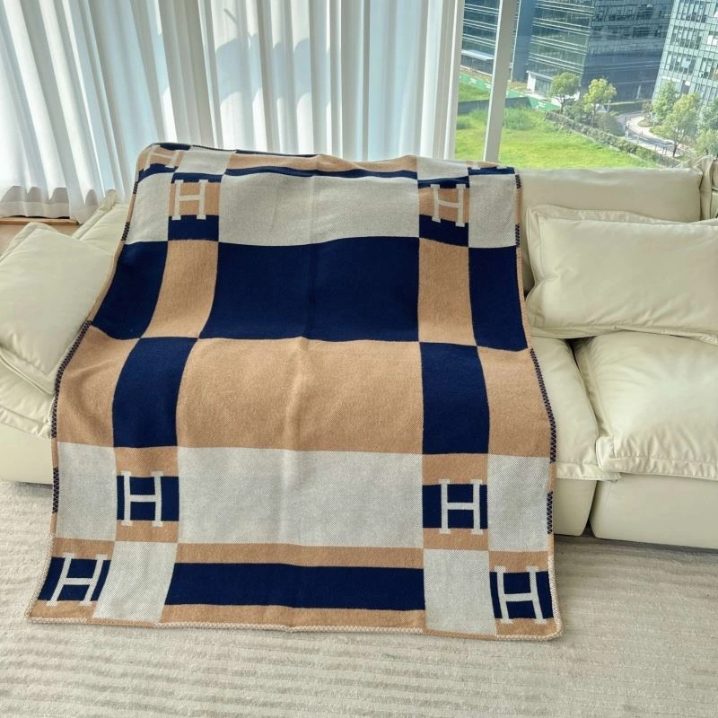 Breathable Hermes Blanket 256595