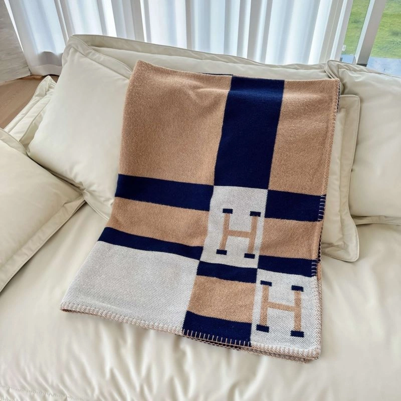 Breathable Hermes Blanket 256595
