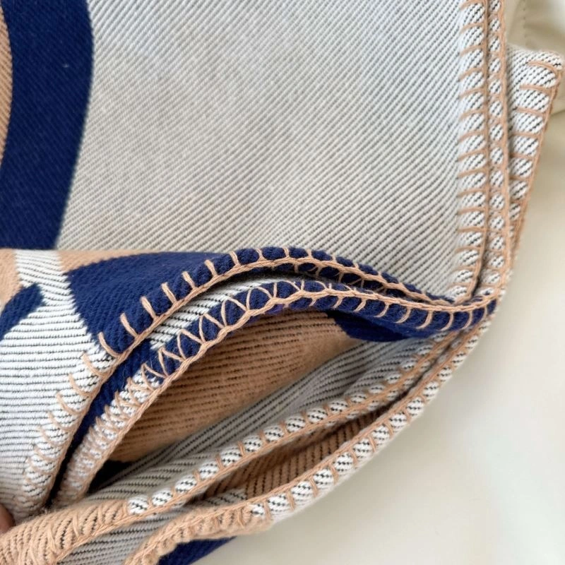 Breathable Hermes Blanket 256595
